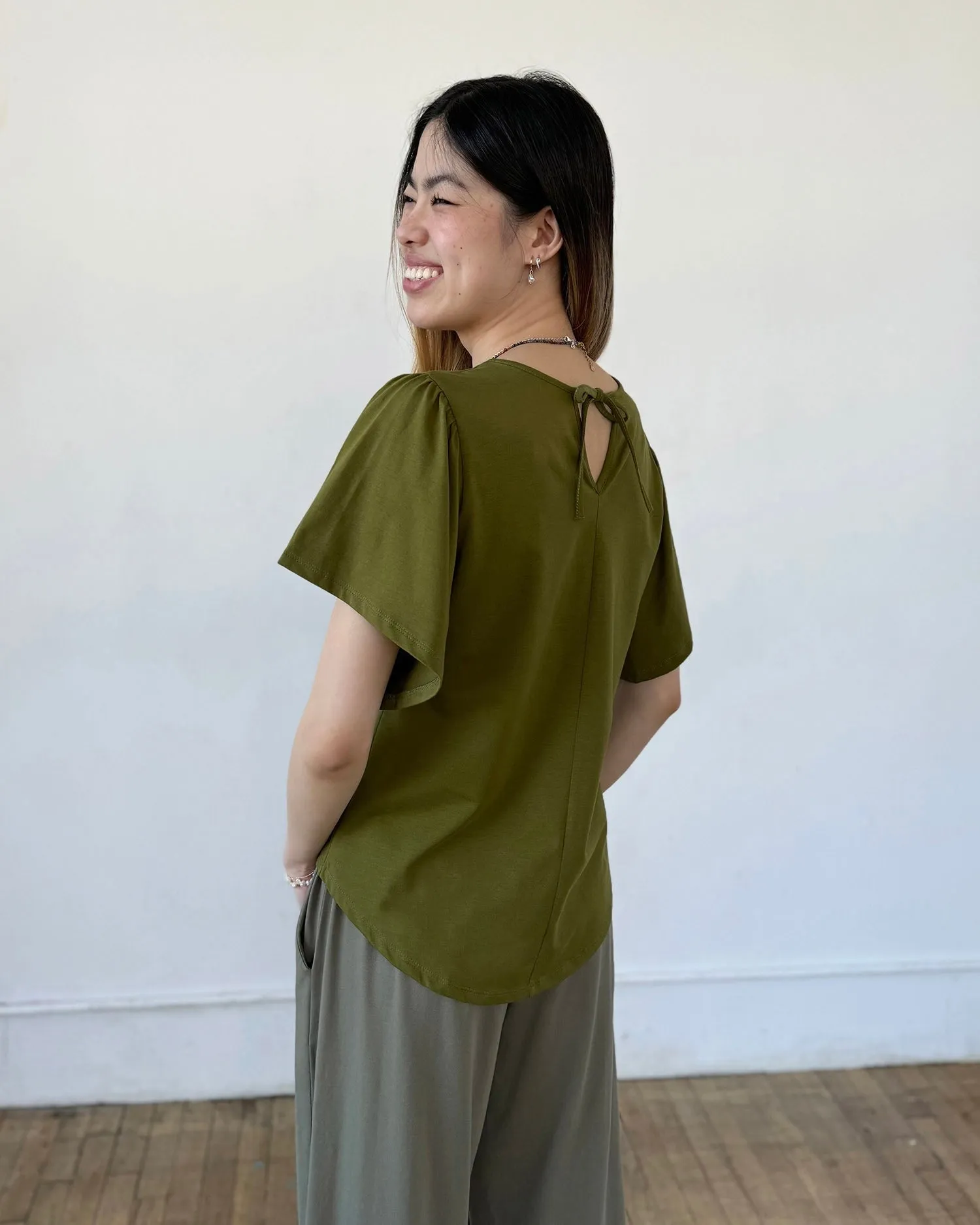 ELLIOT tee in Olive Branch