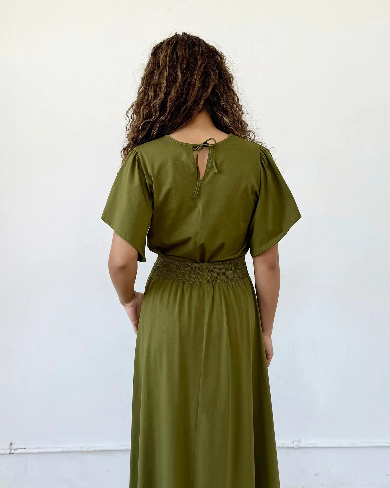 ELLIOT tee in Olive Branch